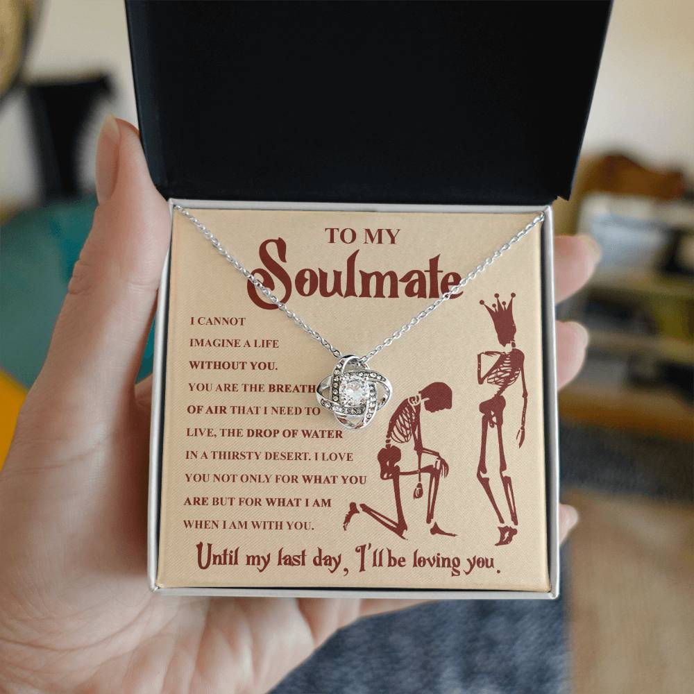 Collar con nudo de amor de alma gemela y aliento de aire