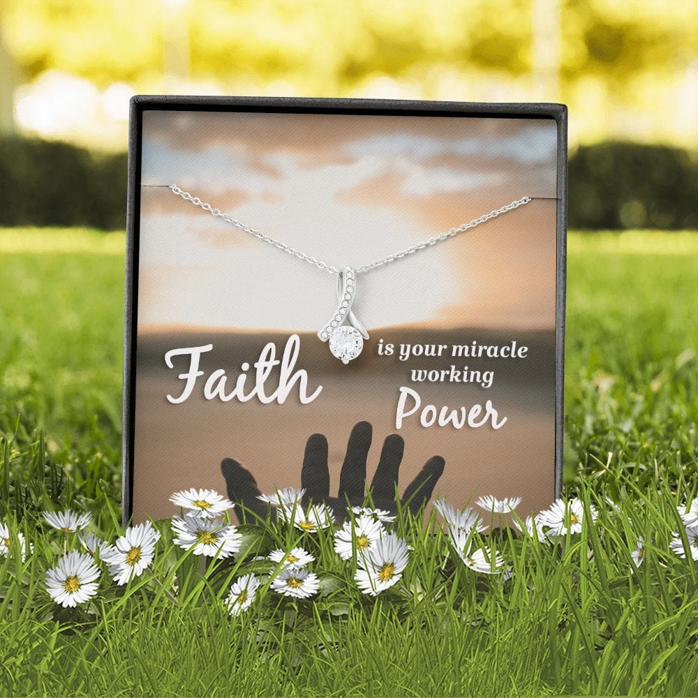 La fe es tu poder milagroso: collar de belleza seductora