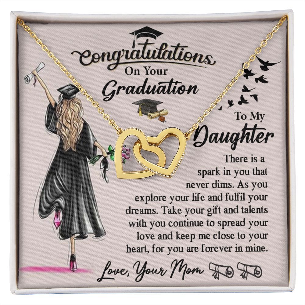 Felicitaciones por tu graduación, hija.