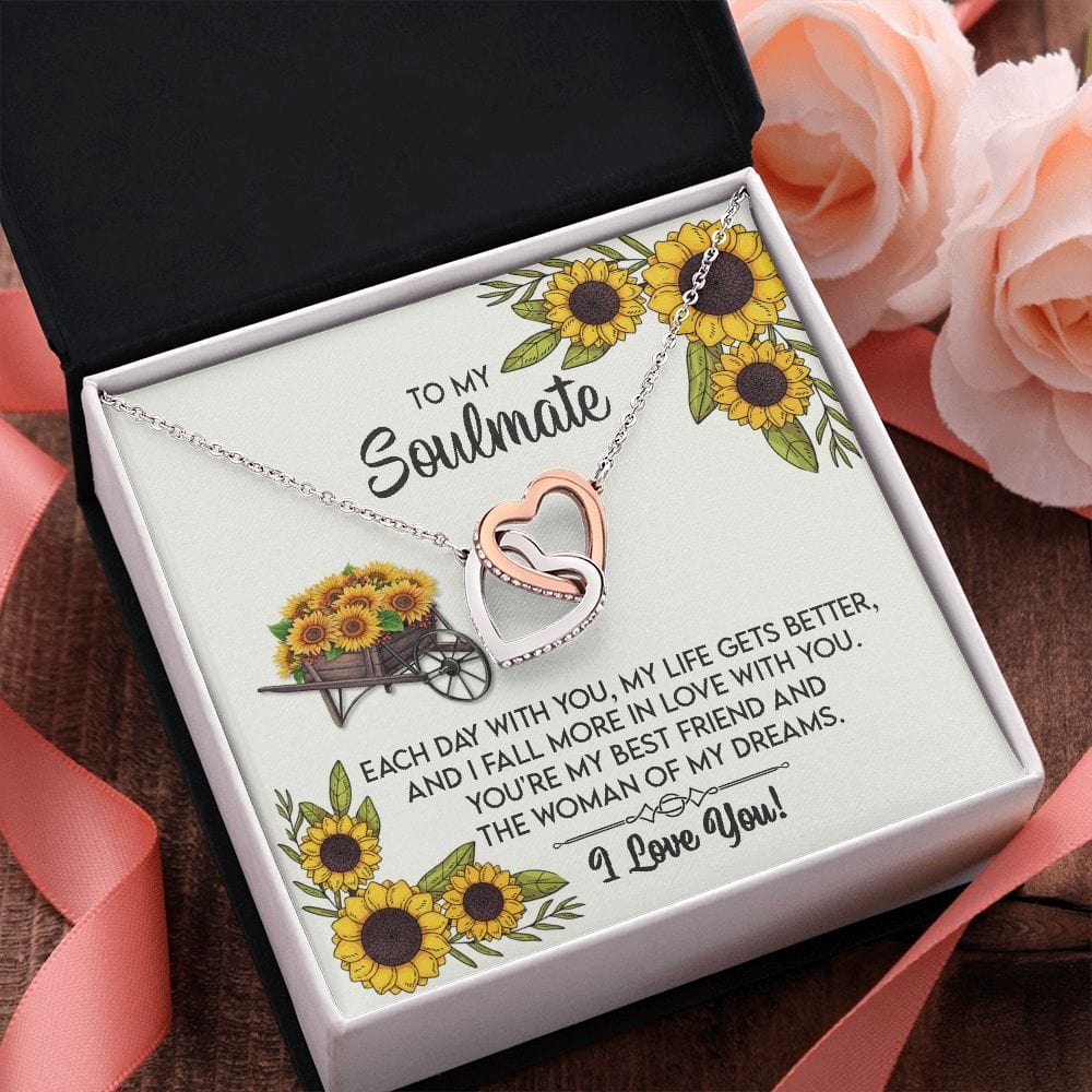 A mi alma gemela: cada día contigo, mi vida mejora.