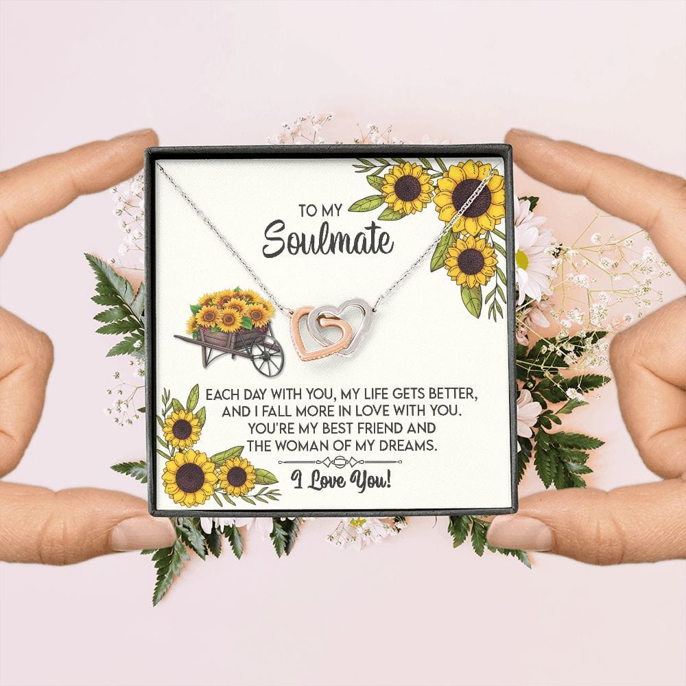 A mi alma gemela: cada día contigo, mi vida mejora.