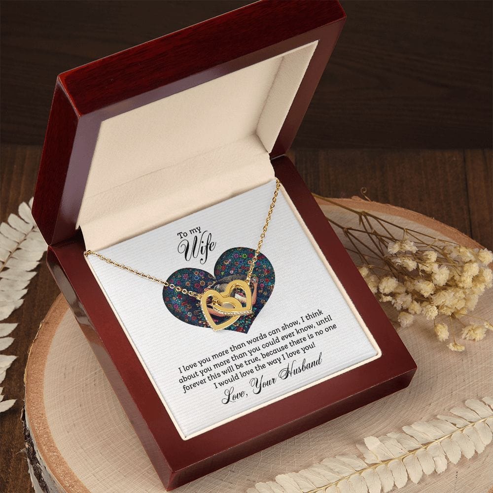 A mi esposa: te amo más