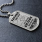 Padre e hijo, no siempre cara a cara: placa y cadena para perros de lujo de estilo militar