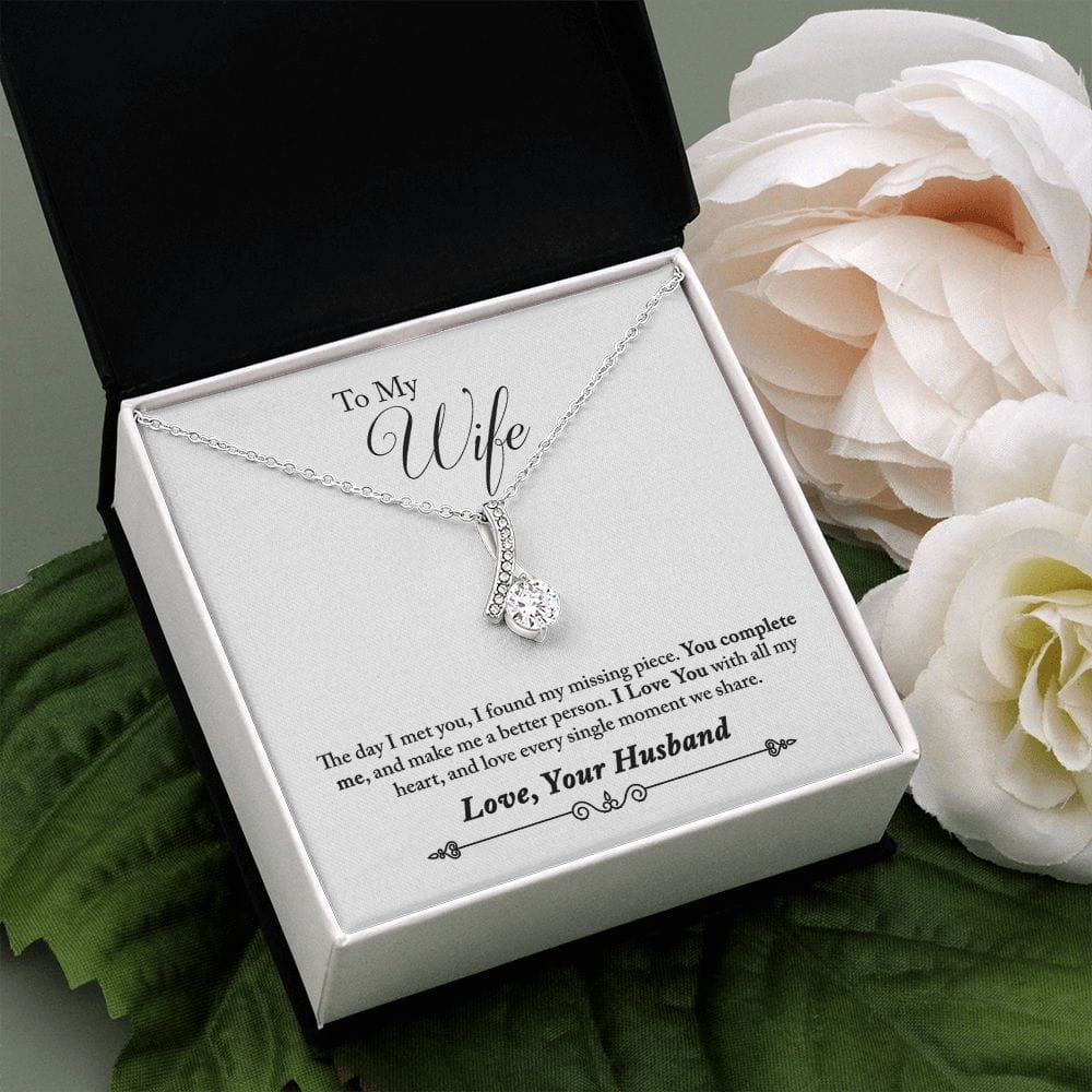 A la esposa del marido: collar de belleza seductora