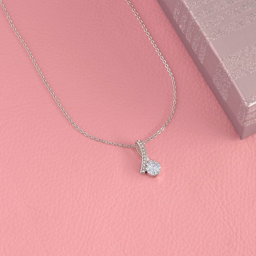 A la esposa del marido: collar de belleza seductora