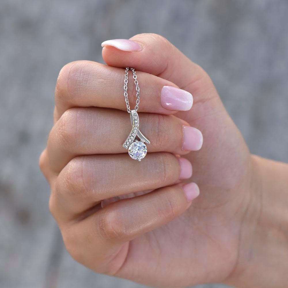 A la esposa del marido: collar de belleza seductora