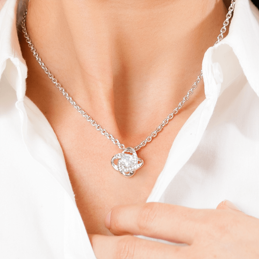 A mi hija - Collar con nudo de amor