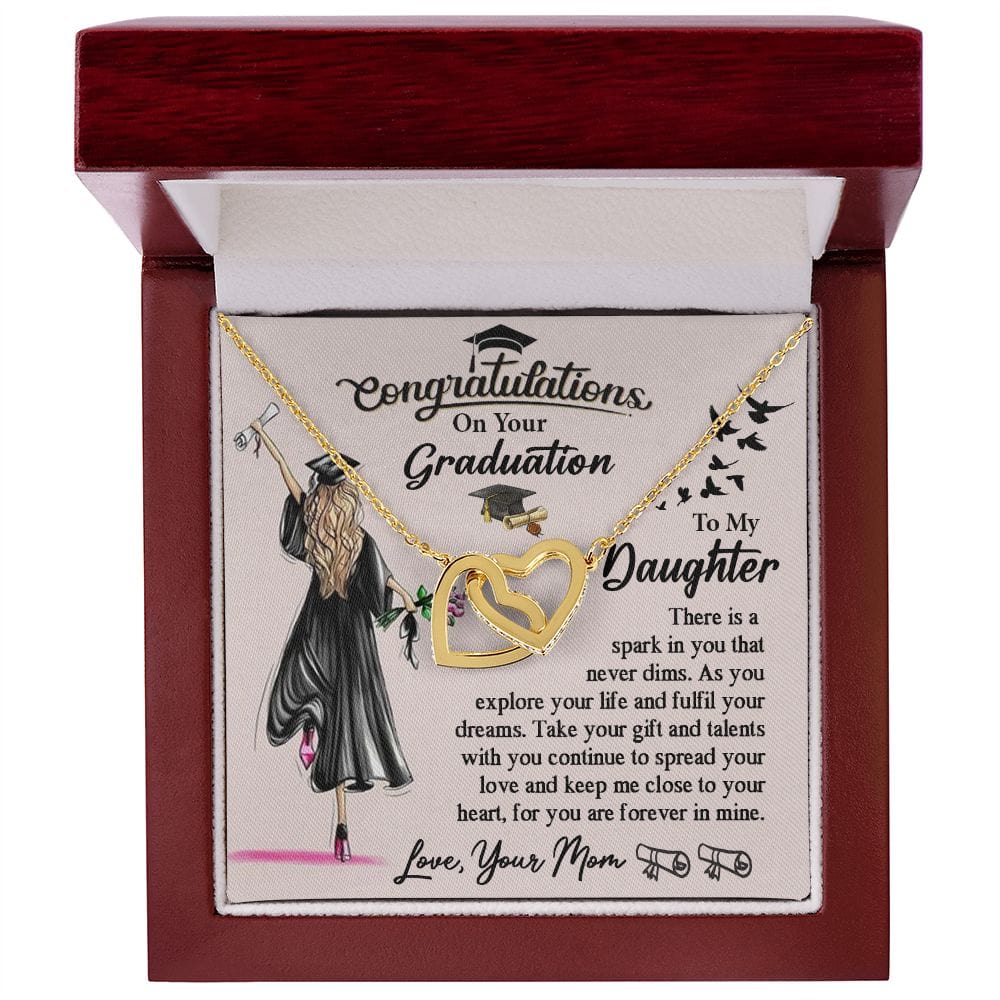 Felicitaciones por tu graduación, hija.